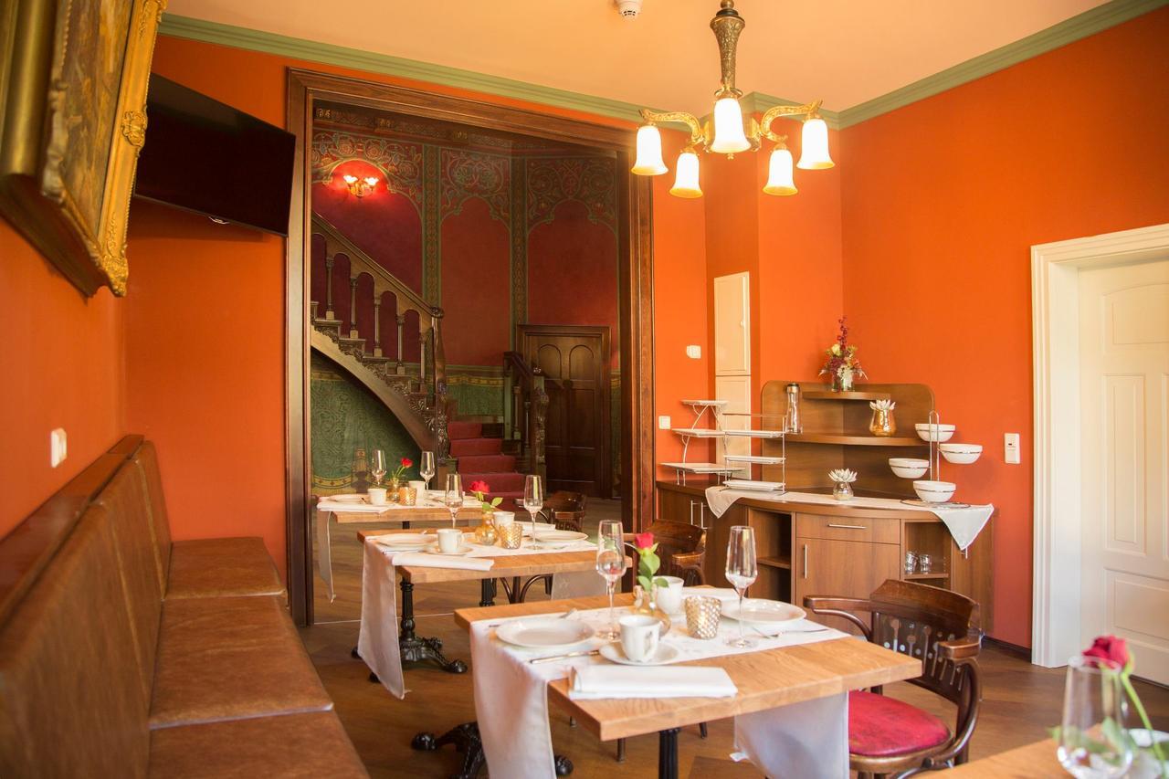 Pension Villa Kleine Wartburg ไอเซนัค ภายนอก รูปภาพ